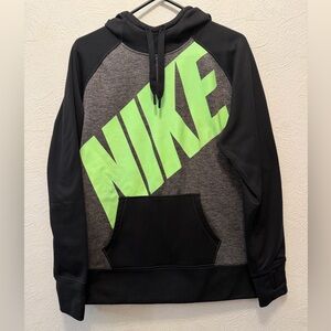 Nike Women's Therma-Fit Sweatshirt, size XL